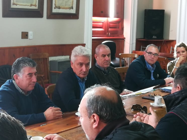 EL INTENDENTE Y CONCEJALES RECIBIERON A REPRESENTANTES DE UOCRA