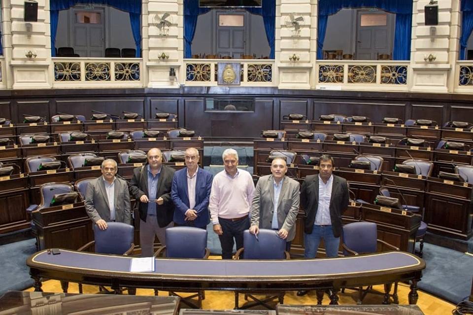 EL INTENDENTE DE PATAGONES JUNTO A CONCEJALES EN LA PLATA