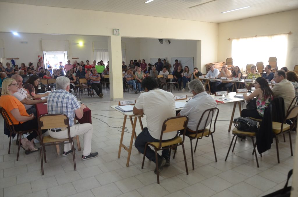 EL HCD SESIONO EN STROEDER